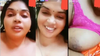 Tamil Gorgeous Hottie Roja Boobs XXX Show